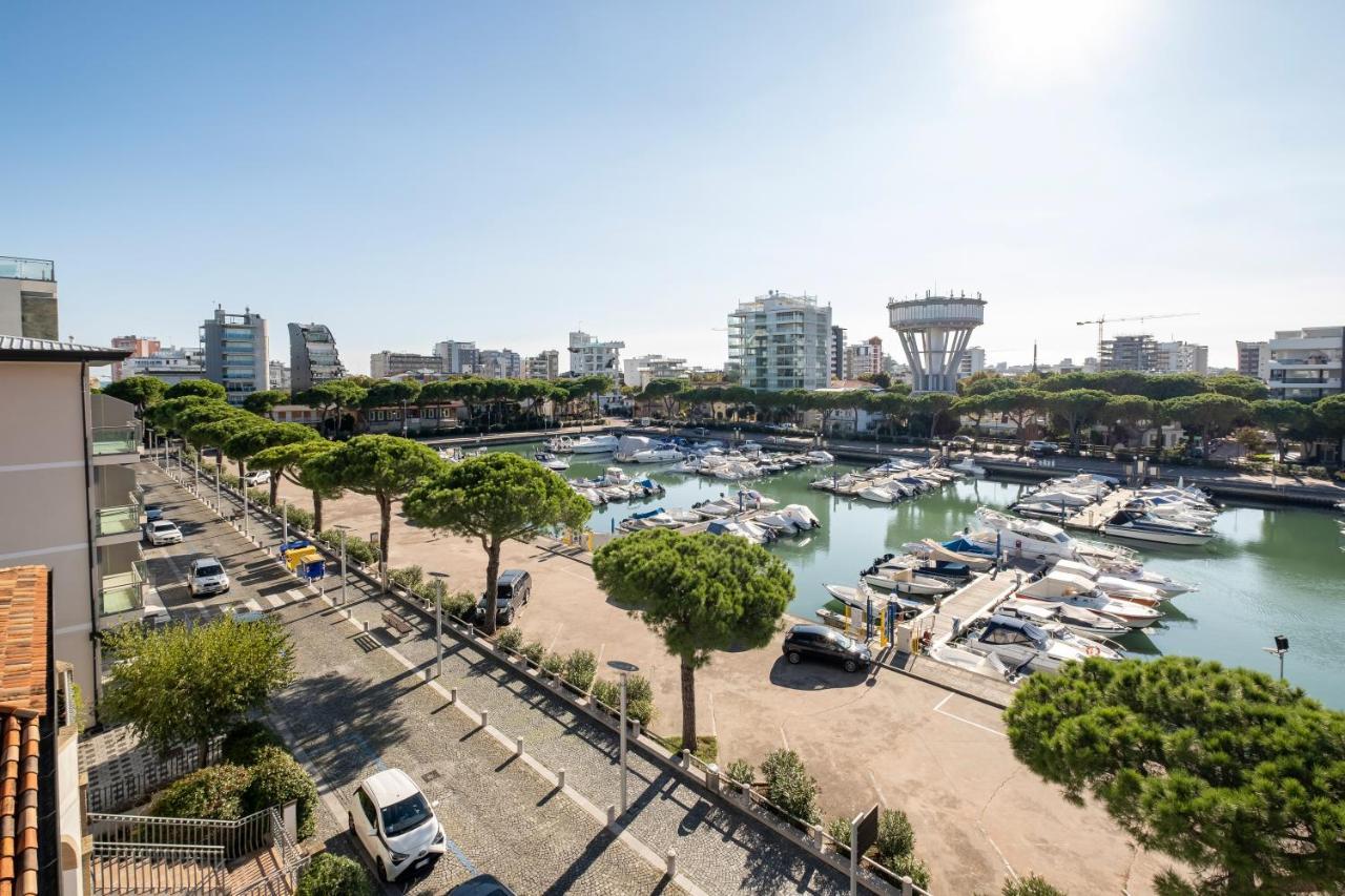 Hotel Mare Lignano Sabbiadoro Exterior photo